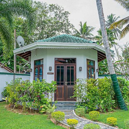 Helis Place Unawatuna Bagian luar foto