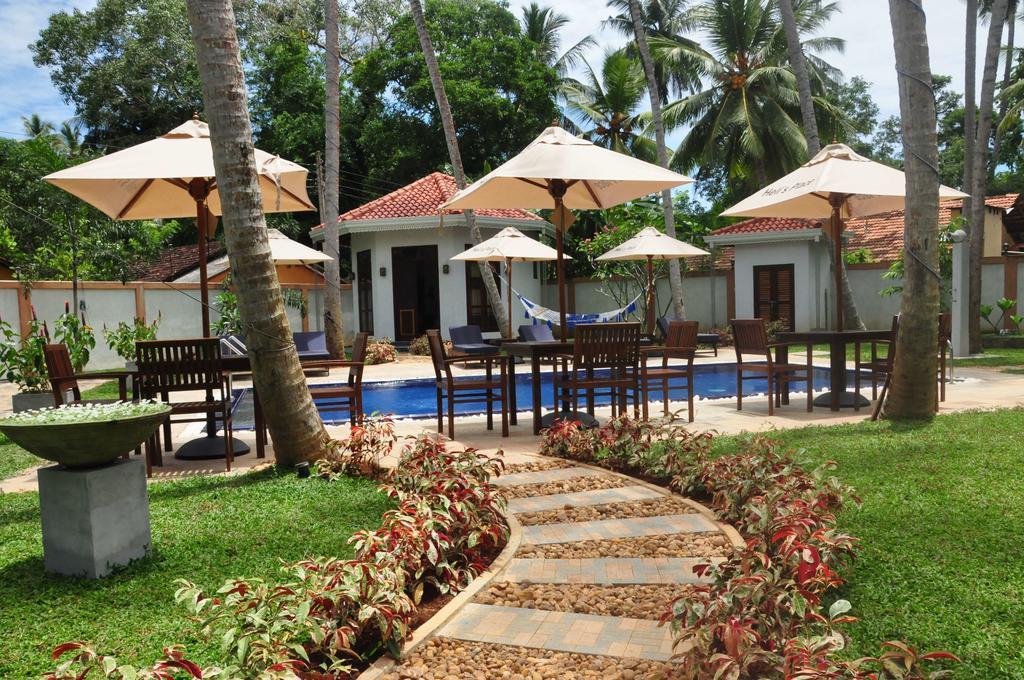 Helis Place Unawatuna Bagian luar foto