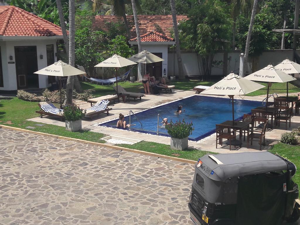 Helis Place Unawatuna Bagian luar foto