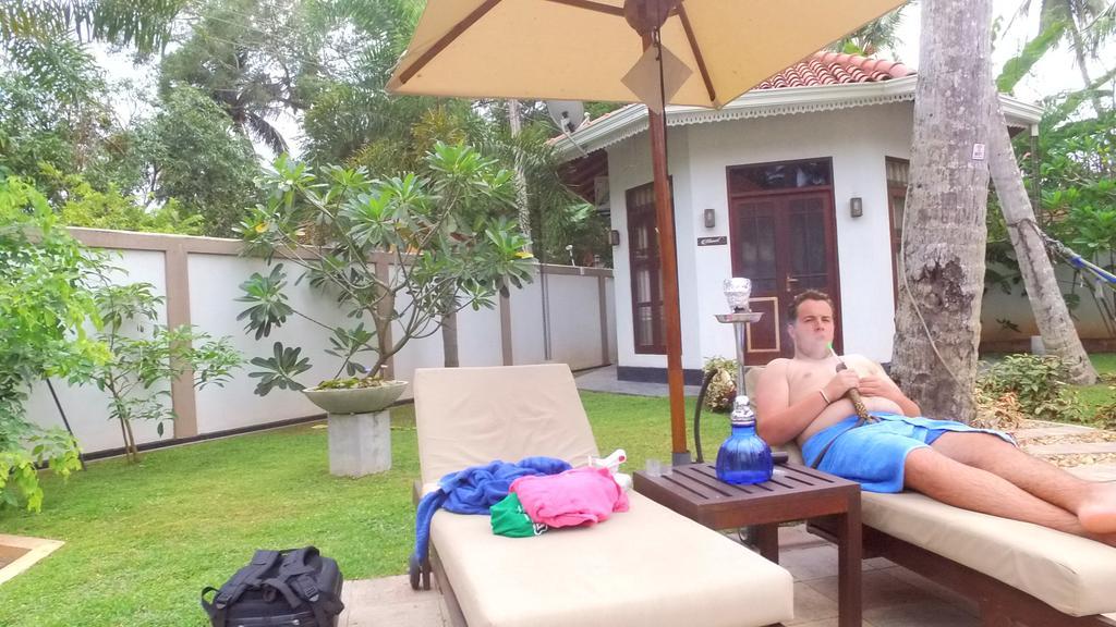 Helis Place Unawatuna Bagian luar foto