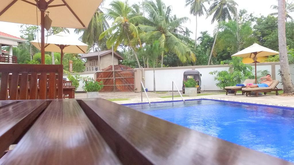 Helis Place Unawatuna Bagian luar foto